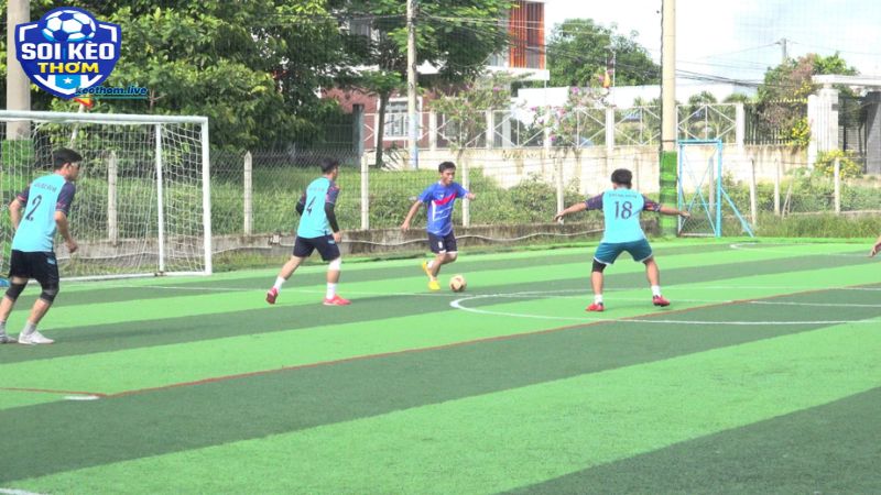 Bỏng cỏ là chỉ những trận đấu nhỏ có lượng người theo dõi ít